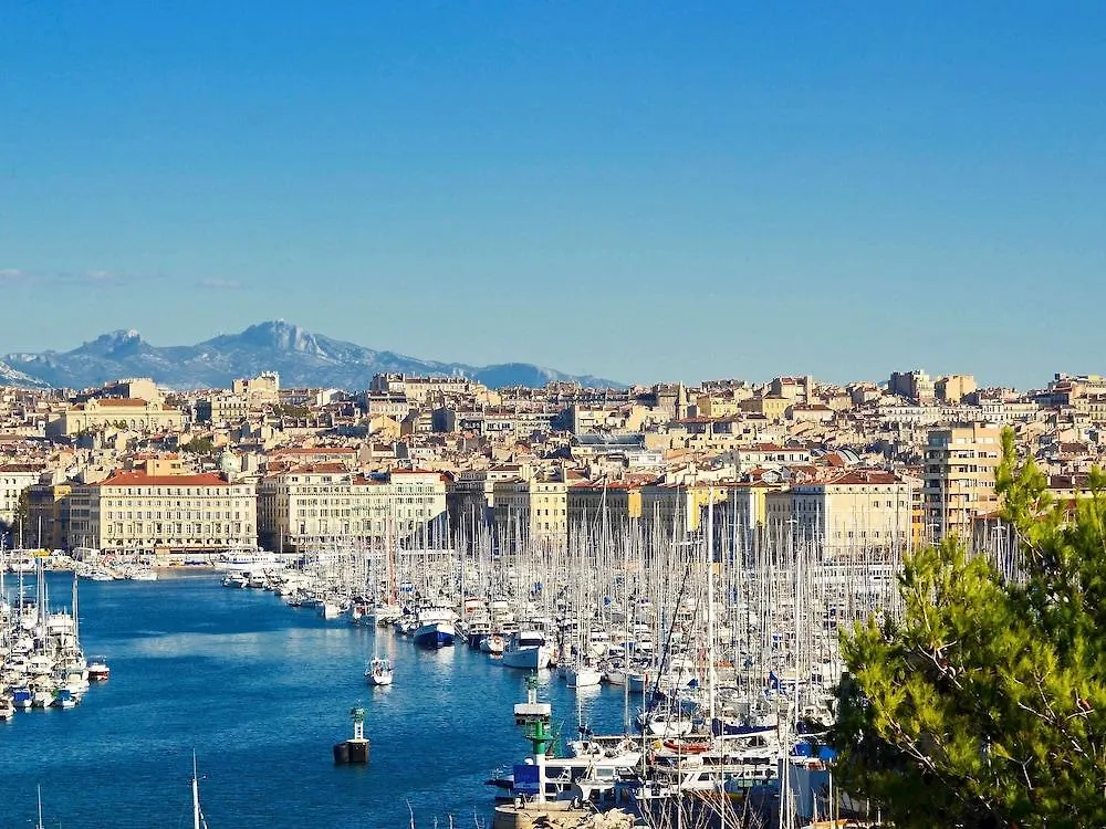 **  B&B Hotel Marseille Parc Chanot Γαλλία